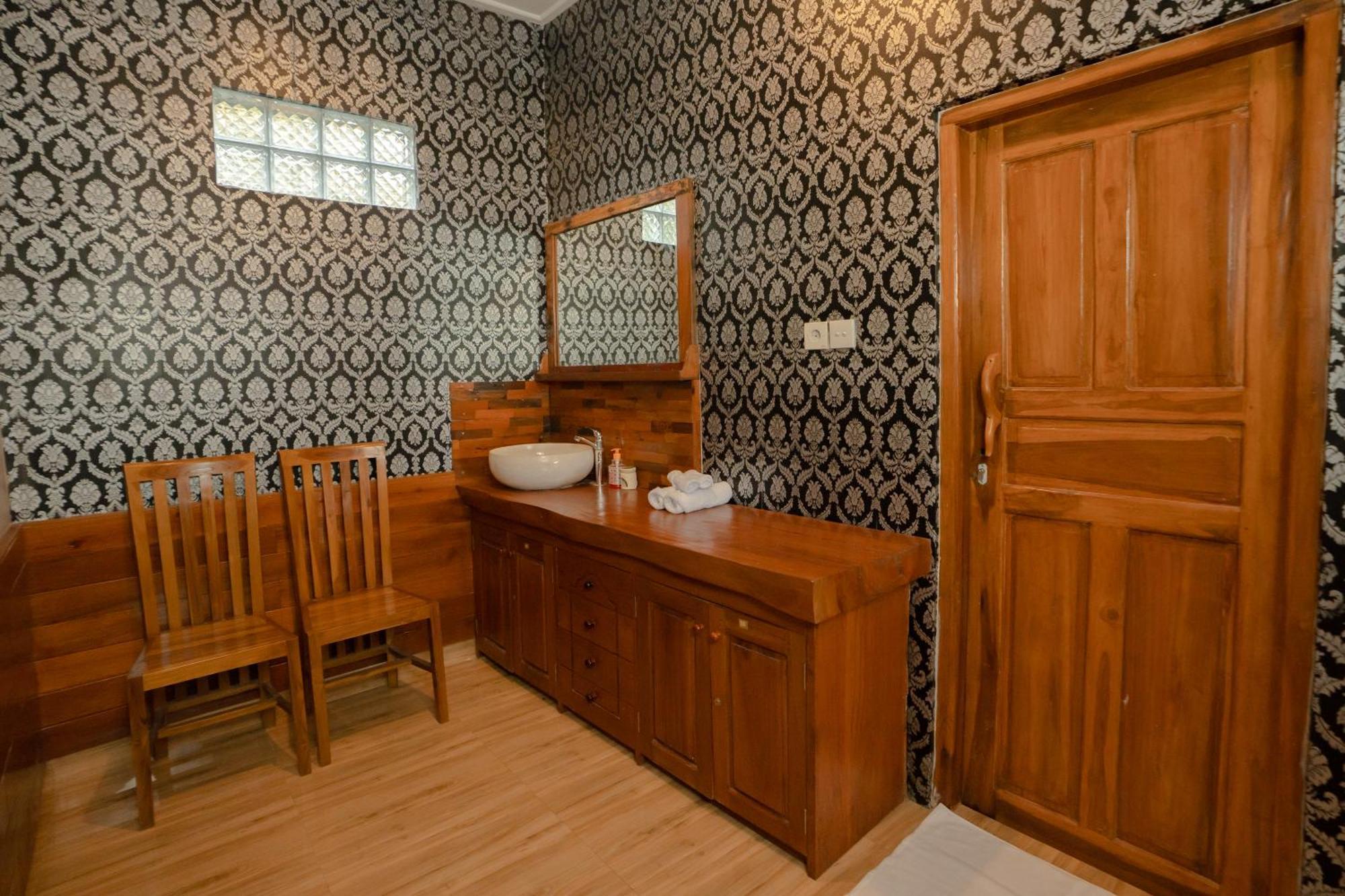 Bima Sakti Homestay Echo Beach Canggu מראה חיצוני תמונה